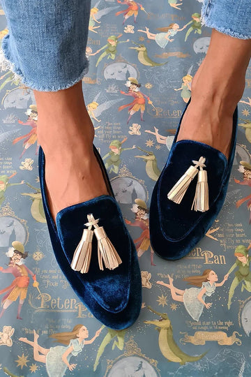 Carol | Mocassin midnight elegance with champagne fringes