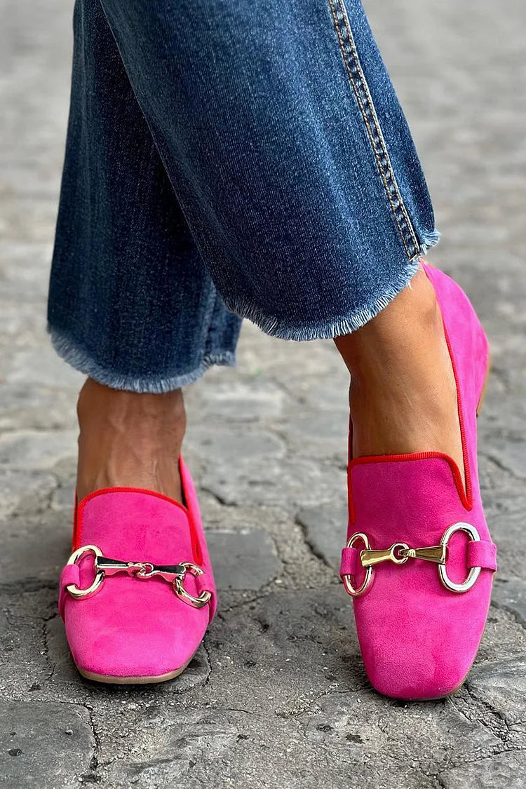 Nia | Fluorescent loafer with metallic detail