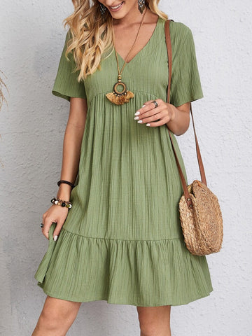 Enora | Elegant Dress Highlighting the Stomach